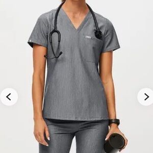 Figs - Graphite Catarina - One-Pocket Scrub Top - Small